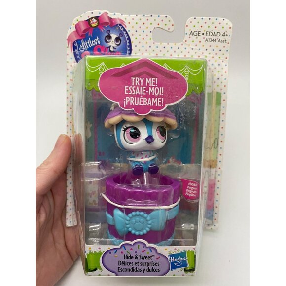 2012 Hasbro Littlest Pet Shop Sweetest Hide & Sweet Penguin Figurine Toy #3066 - Picture 6 of 7